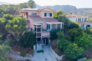 Villa Aurora