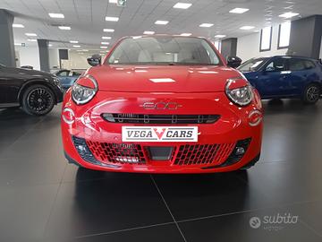 Fiat 600 Hybrid 100 CV DCT MHEV La Prima
