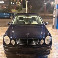 Mercedes E280 3200 2005