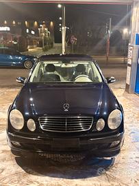 Mercedes E280 3200 2005