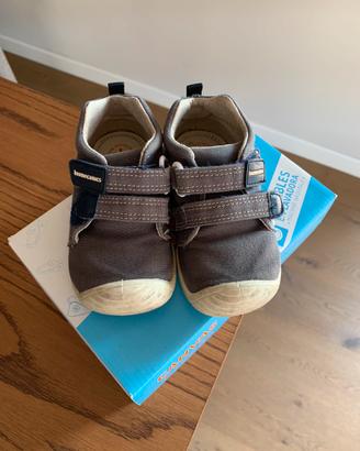 Scarpe bimbo Biomecanics numero 22