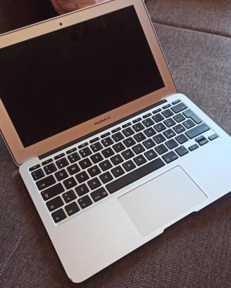 Apple  makbook air 11 