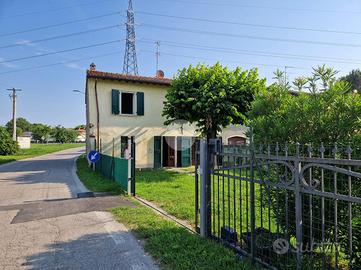 CASA SEMINDIPENDENTE A DESENZANO DEL GARDA