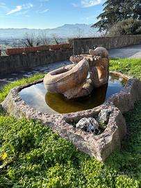 Fontana in marmo Trani