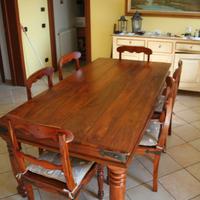 Tavolo in legno 