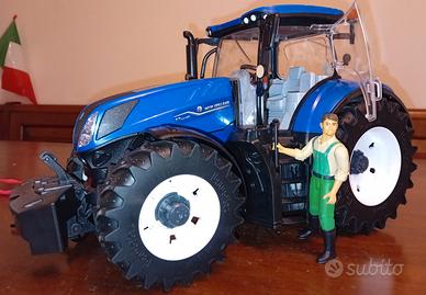 Bruder trattore New Holland con rimorchio 