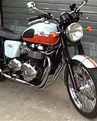 TRIUMPH BONNEVILLE T100 ANNIVERSARY 2009