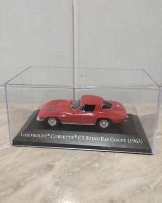 modellino Chevrolet corvette C2 sting ray coupé 