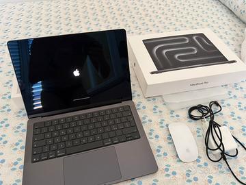 Macbook pro 14” M5 + Apple magic mouse