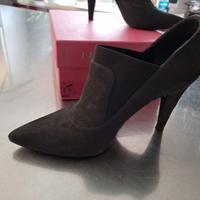 Scarpa scamosciata Lella Baldi