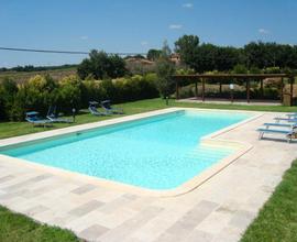 Country house in casale 250mq 8/10 pax con piscina