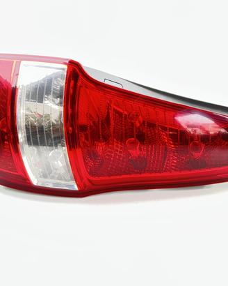 STOP FANALE POSTERIORE DESTRO HYUNDAI i30 CW 92402