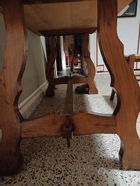 Tavolo rustico in legno massello