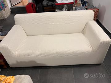 Coppia divani due posti e pouf
