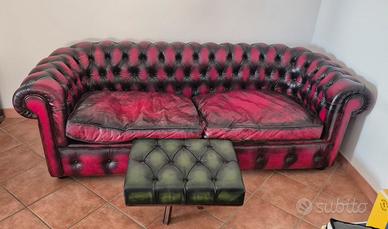 Divano Chesterfild + poggiapiedi