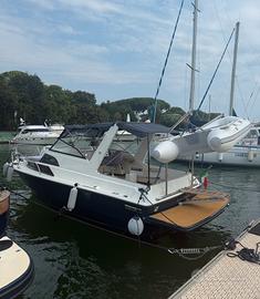 Fjord Weekender 240 - Refit esterno 2025