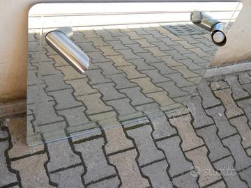 Cedere uno specchio per bagno