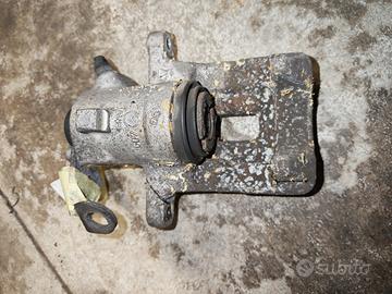 Pinza freno post sx VOLKSWAGEN POLO 1422cc 2016