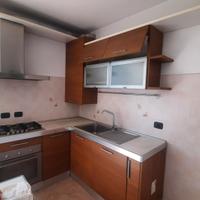 cucina completa di lavastoviglie cappa forno 