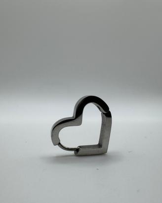 Orecchino a cuore