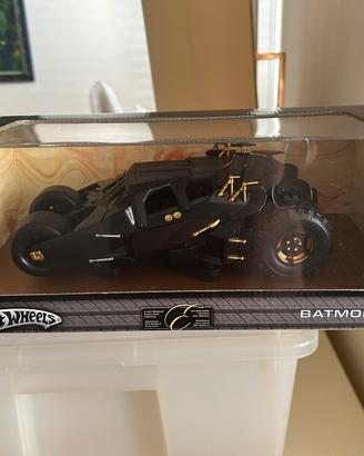 Batmobile Tumbler in scala 1:18 Hot Wheels