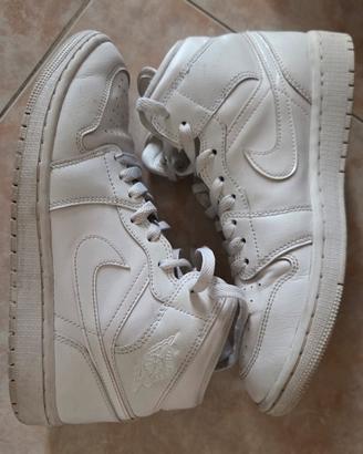 Nike Air Jordan 1 Mid