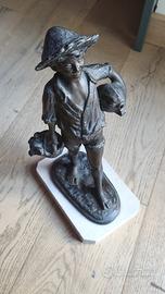 Scultura in bronzo “V di Giacomo” su base in marmo