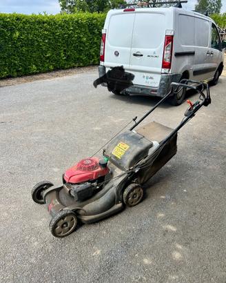 Tosaerba Honda professionale