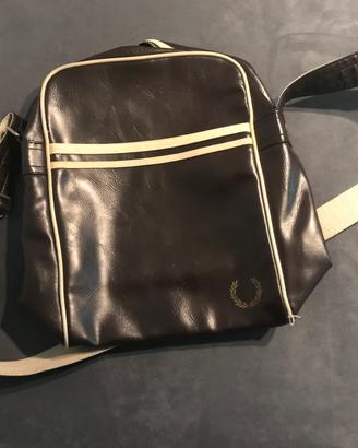 Borsa a tracolla laterale Fred Perry Marrone