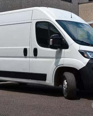 PEUGEOT Boxer 2.2 BlueHDi 140cv (103 kW) - L2H2