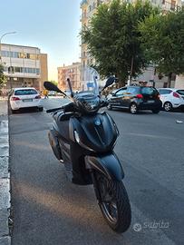 piaggio beverly 400 hpe