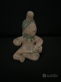 Statua precolombiana vintage