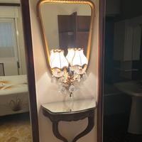 Applique con specchio e consolle