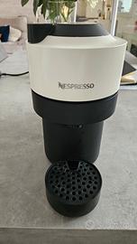 macchina da caffè a capsule Nespresso Vertuo Pop