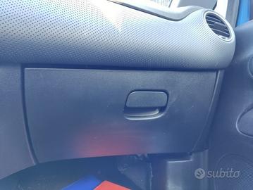 Cassetto portaoggetti FIAT GRANDE PUNTO del 2011