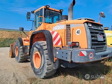 B431-Pala gommata articolata Doosan DL300