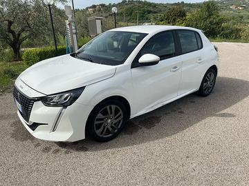 Peugeot 208 - 2021