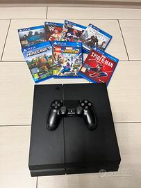 PS4 Console + 1 controller + giochi