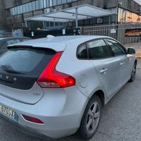 Volvo V40 D3 2.0 Diesel 88KW 6marce euro6b
