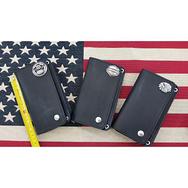 Portafoglio medio con borchia in pelle con catena