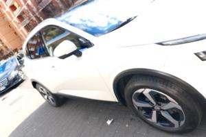 Nissan Qashqai cambio automatico n-connecta 