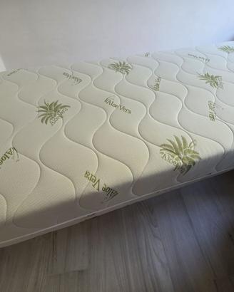 Materasso memory singolo nuovo con rete a toghe