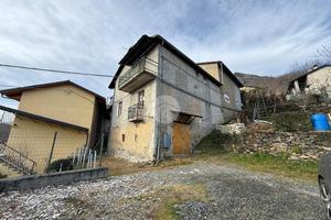 QUADRIFAMILIARE A RUBIANA