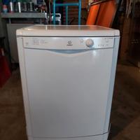 Lavastoviglie Indesit libera installazione 