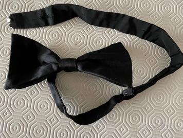 Papillon nero in seta