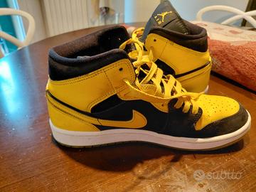 Air Jordan 1 Mid