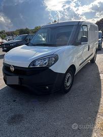 Doblo’ Maxi con allestimento