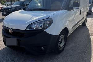 Doblo’ Maxi con allestimento
