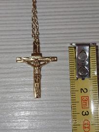 Collana con crocifisso croce cattolica dorata 