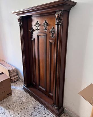 Cappelliera in arte povera